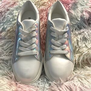 Steve Madden Girls Hologram Sneakers